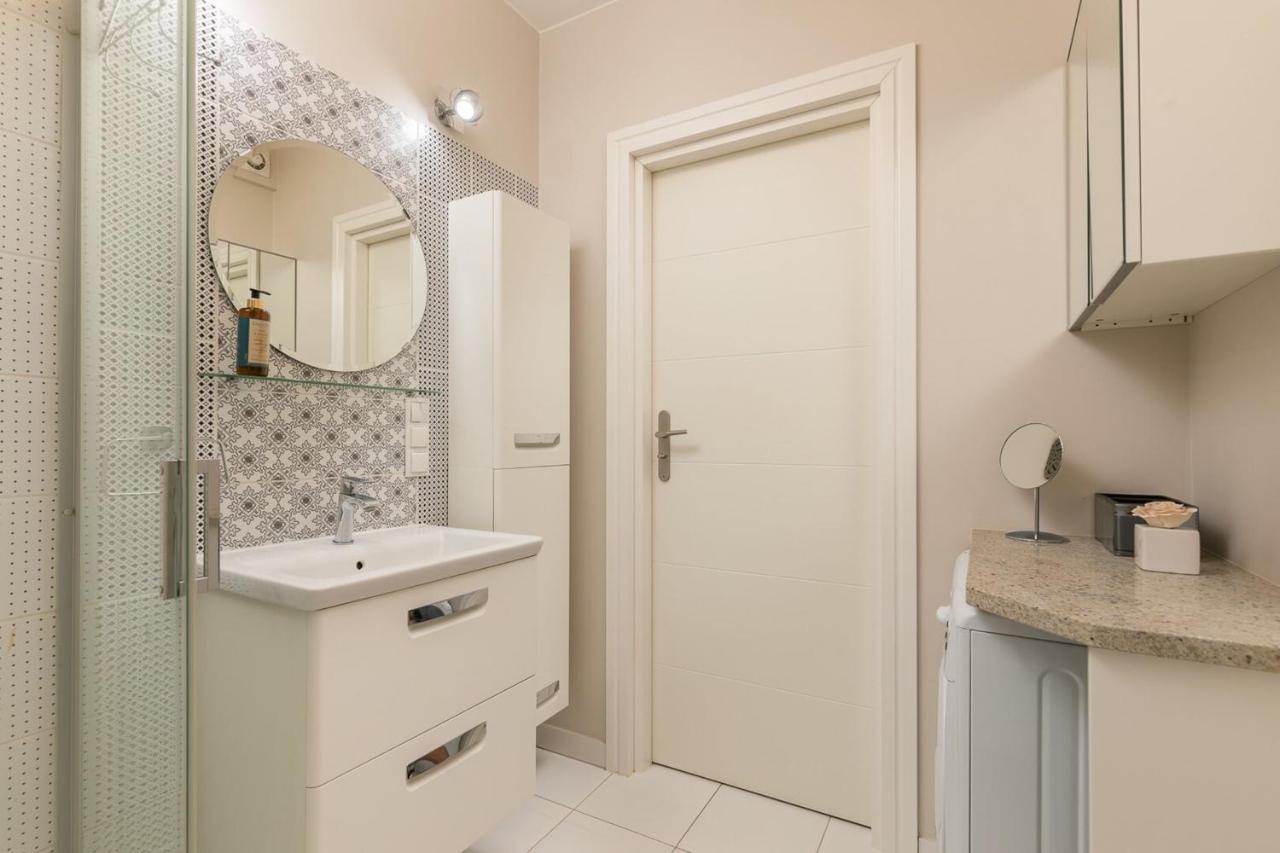 Rent Like Home - Nowy Swiat 47A Warsaw Ngoại thất bức ảnh